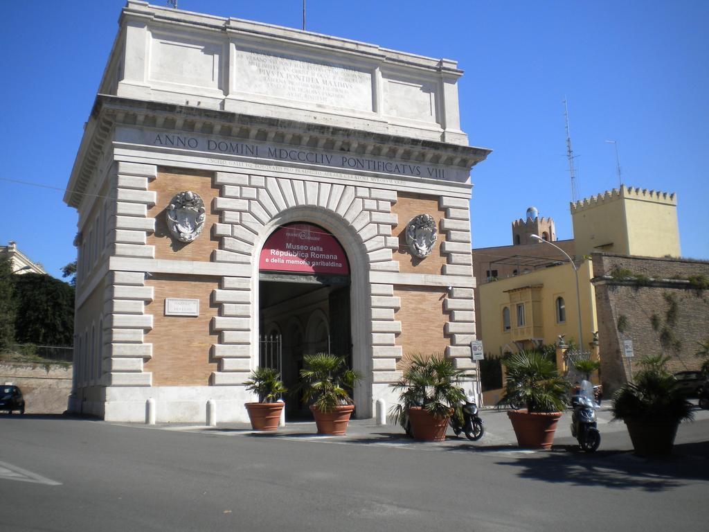 La Pera Volpina Monteverde Vecchio * Rome